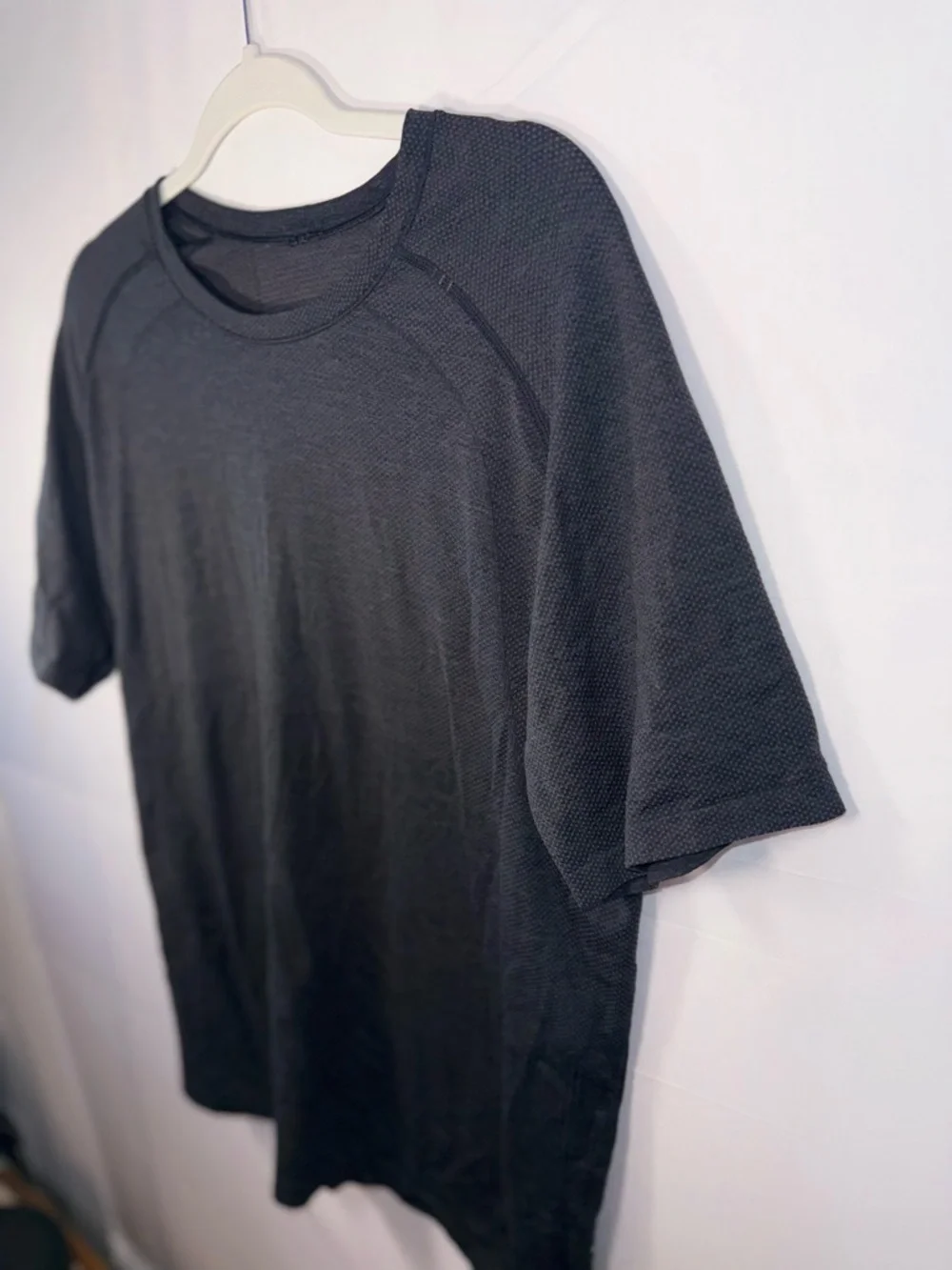 Lululemon Women Short Sleeve Performance Swiftly Short Sleeve T-Shirt Size 8 /M